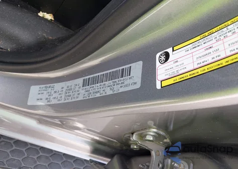 2019 Ram 1500 Laramie 4X4 5'7 Box z USA, uszkodzony, nr VIN 1C6SRFJT6KN669431